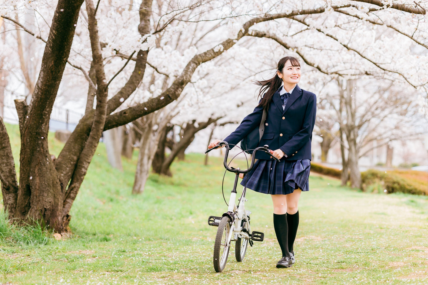 高校生がもらって嬉しい名前入りプレゼント特集　男の子・女の子別のおすすめを紹介