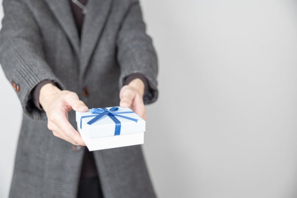 退職祝いプレゼントおすすめランキング　実用性と特別感で選ぶ